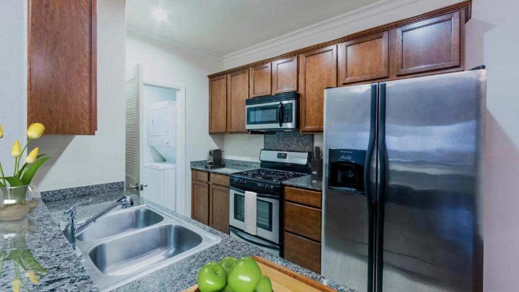 Holiday In La - 1Br With Free Parking, Laundry, Pool ロサンゼルス エクステリア 写真